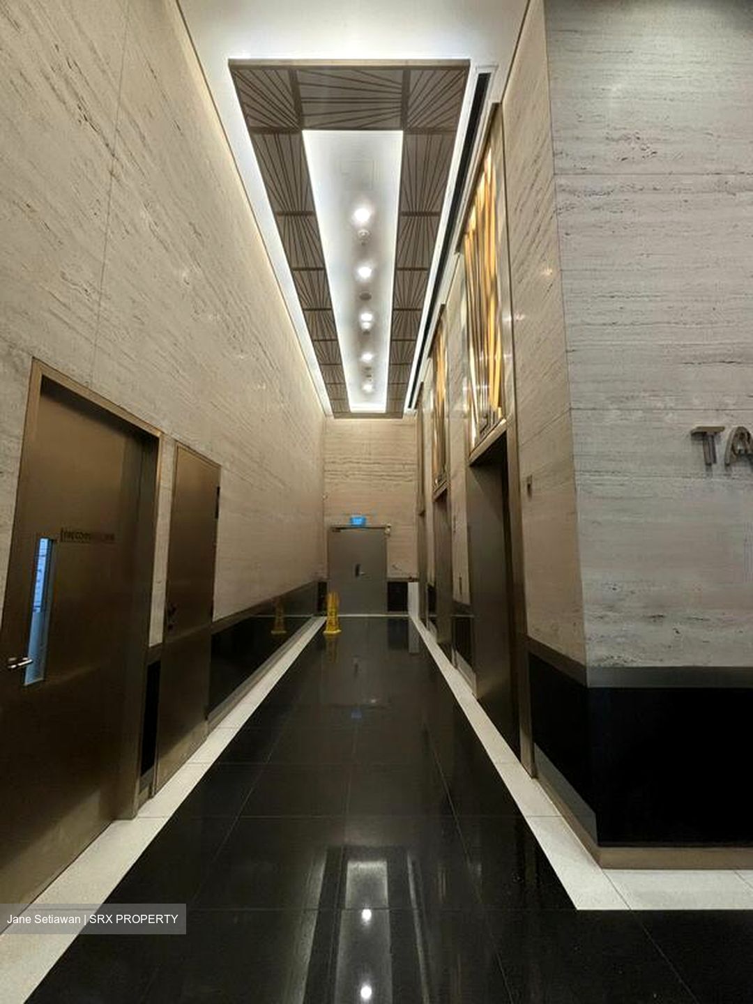 Tahir Building (D1), Office #452487961